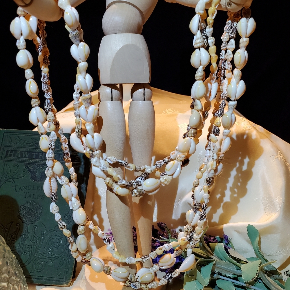 Shell Necklaces - Picture 2 of 2